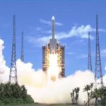 Китай планирует построить огромную солнечную батарею в космосе - и за год она сможет собрать больше энергии, чем "вся нефть на Земле".