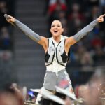 Кэти Перри отправится в космос вместе с историческим женским экипажем на ракете Blue Origin