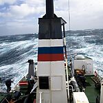 Проход Дрейка: Самый страшный участок океана на земном шаре, где волны достигают 80 футов