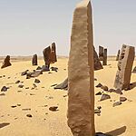 Открыл ли этот затерянный мегалитический памятник в Сахаре первые секреты звездного неба человечества?