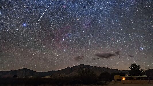 Звездопад Лириды: как и когда наблюдать первый весенний метеорный дождь
