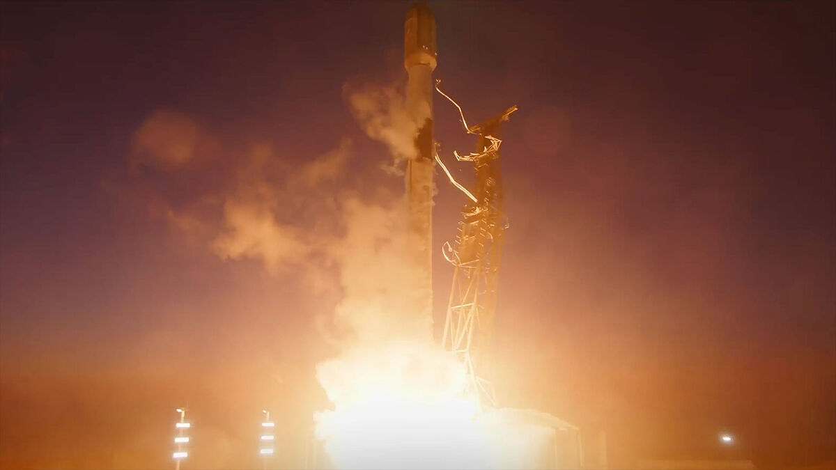 SpaceX запустила 26 спутников Starlink с базы в Калифорнии