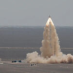 Китай ускоряет разработку технологий для лунной гонки с NASA