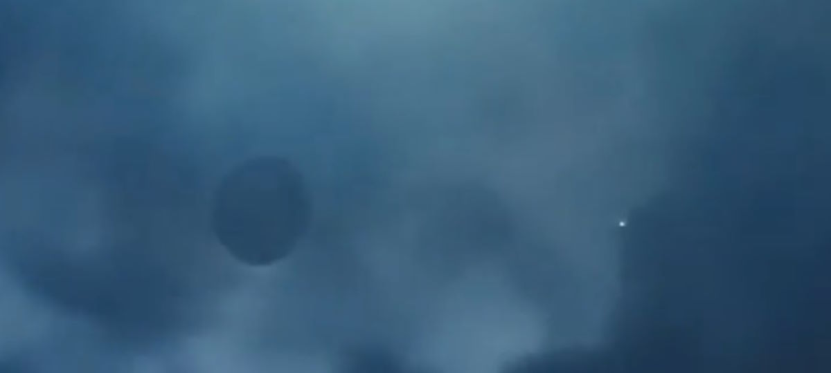 ВВС США обнародовали видео «тарелочного» НЛО: Детали сенсационных кадров и дискуссия об источниках