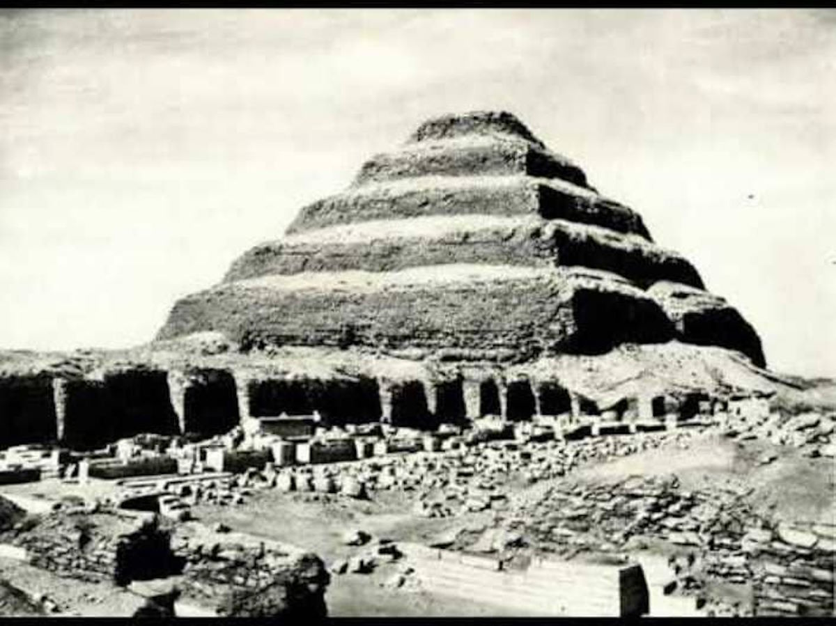 "Архив "Мемфис": Тайный Поиск Нацистами Предтеч Египетской Цивилизации