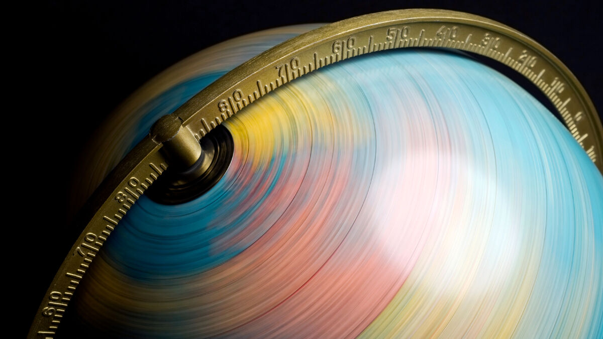 Земля ускоряет вращение: Рекордные короткие дни и тайна планетарного механизма