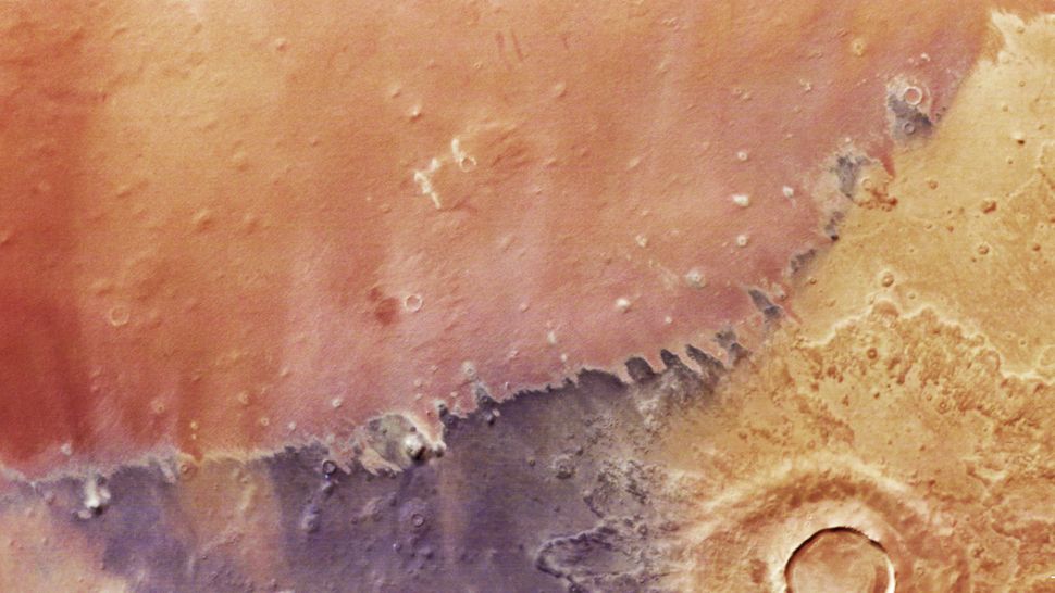 Марс в земных тонах: новые снимки ESA раскрывают скрытые краски Красной планеты