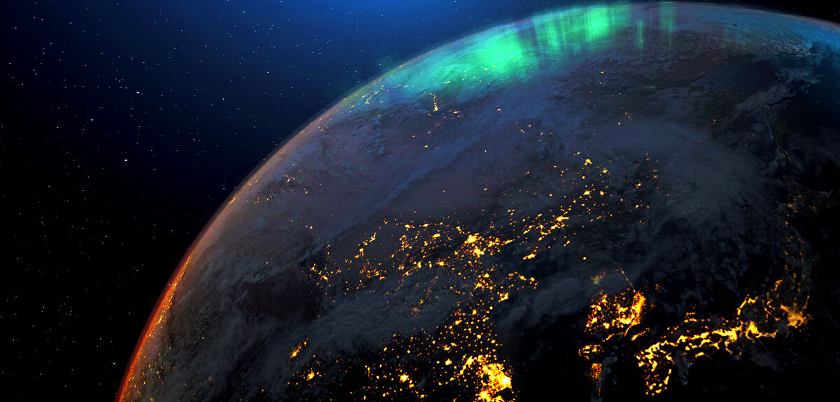 Космические ураганы: Невидимые бури, угрожающие технологиям Земли