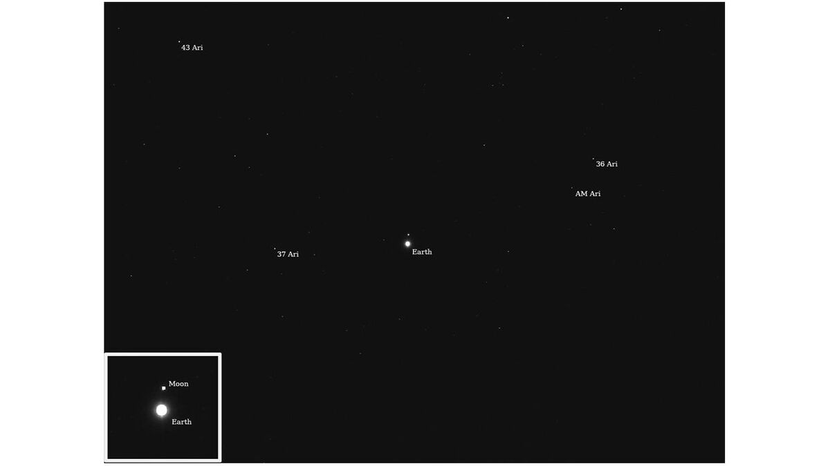 Космический зонд Psyche раскрывает уникальный взгляд на Землю из глубин космоса