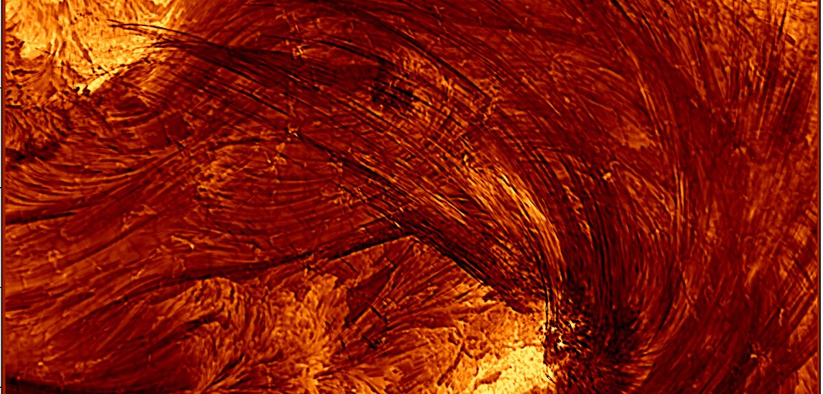 Самые маленькие магнитные петли Солнца: ключ к разгадке мощных вспышек