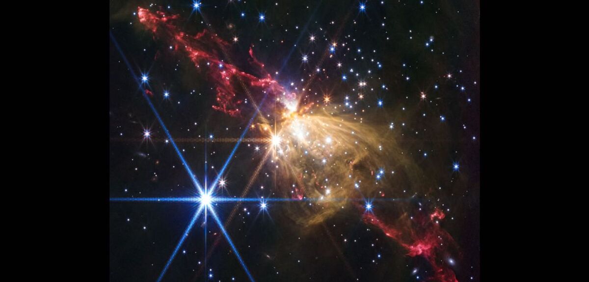 Мощные космические выбросы массивной звезды: открытие телескопа Джеймса Уэбба