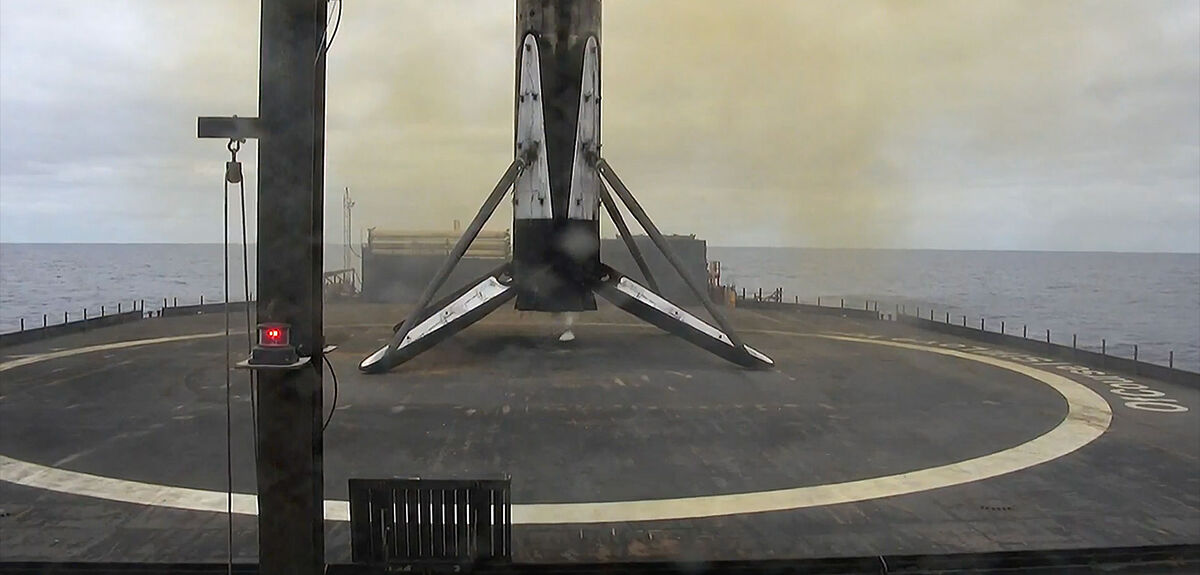 Starlink в небе, история успеха: Ракета Falcon 9 выводит 24 спутника и устанавливает новый рекорд