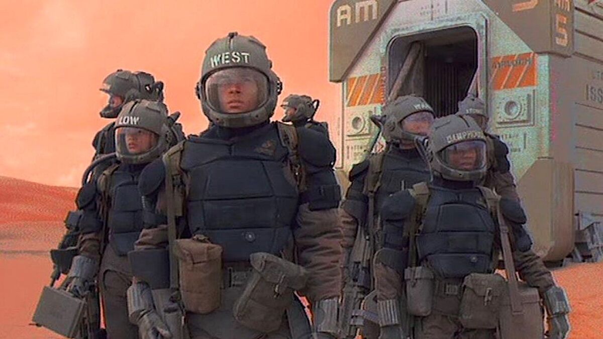 Анализ "Space: Above and Beyond": Упущенная Возможность в Мировом Сериальном Пространстве