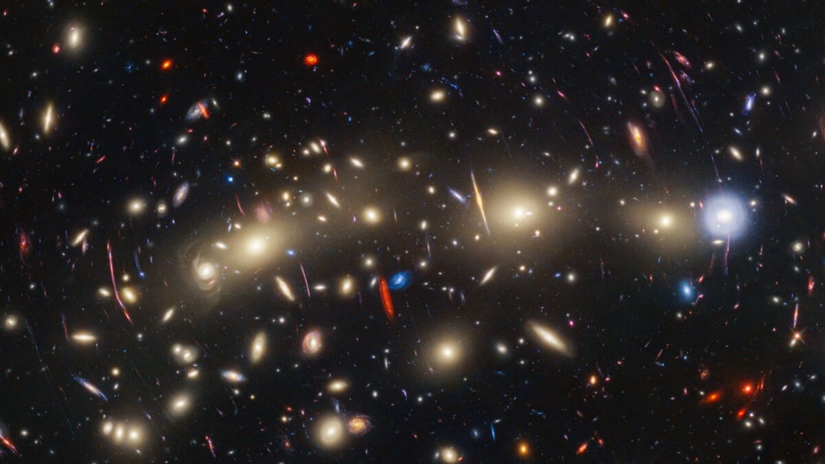 Телескоп Джеймса Уэбба обнаружил древнейшие звёзды Вселенной: ключ к разгадке космических истоков