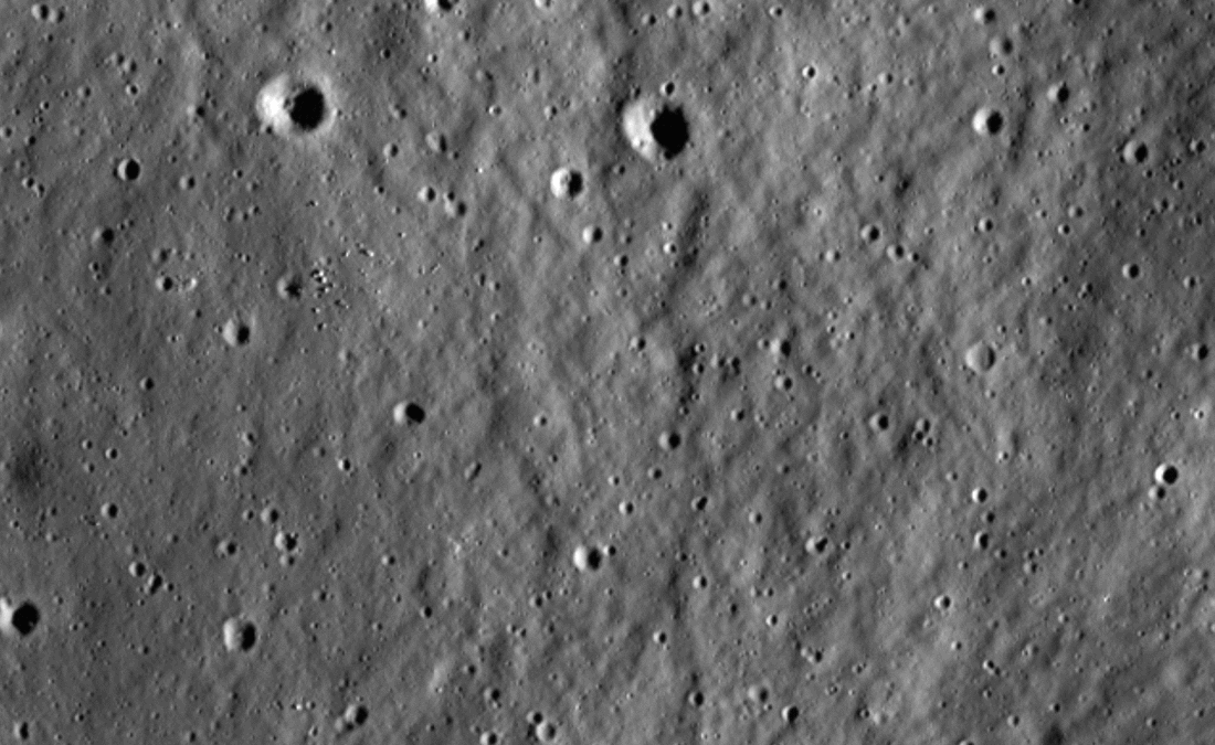 Лунная поверхность в динамике: новый кратер и вызовы для будущих миссий