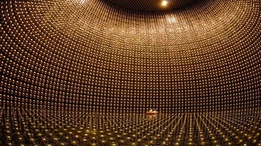 Загадка Нейтрино: Как Они Помогают Понять Природу Вселенной