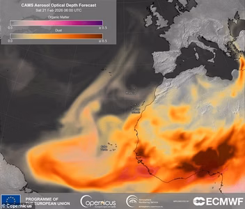 Кровавое небо Британии: Сахара окрасит дожди в красный цвет