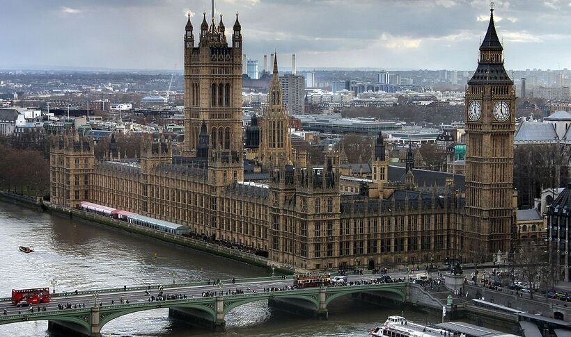 Апокалипсис сегодня? Британию предупредили о «кровавых дождях» из Сахары