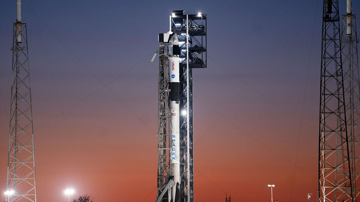 Шахматная парния на Мысе Канаверал: как погода и расписание других ракет определяют старт нового экипажа к МКС