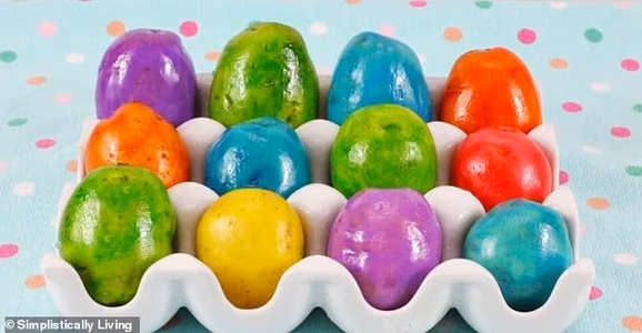 Британским традициям грозит картофельный переворот: активисты PETA требуют заменить пасхальные яйца на «гуманные» клубни