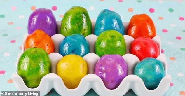 Британским традициям грозит картофельный переворот: активисты PETA требуют заменить пасхальные яйца на «гуманные» клубни