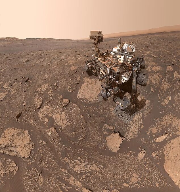 Строительные блоки жизни на Марсе: марсоход Curiosity обнаружил неизвестные ранее органические молекулы