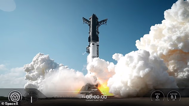 Звёздный корабль Илона Маска: Starship V3 стартовал, потерял двигатель, но продолжает полёт к Луне и Марсу