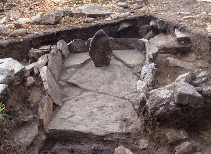 Каменные палаты среди воды: мегалиты острова Веры и жизнь вокруг них